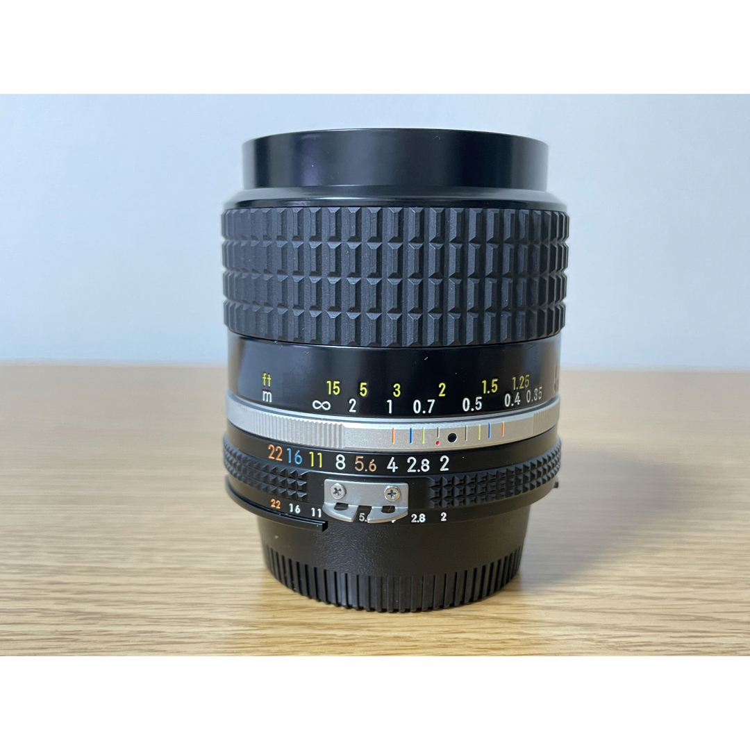 Nikon(ニコン)のNikon Ai-S NIKKOR 28mm F2と説明書 スマホ/家電/カメラのカメラ(レンズ(単焦点))の商品写真