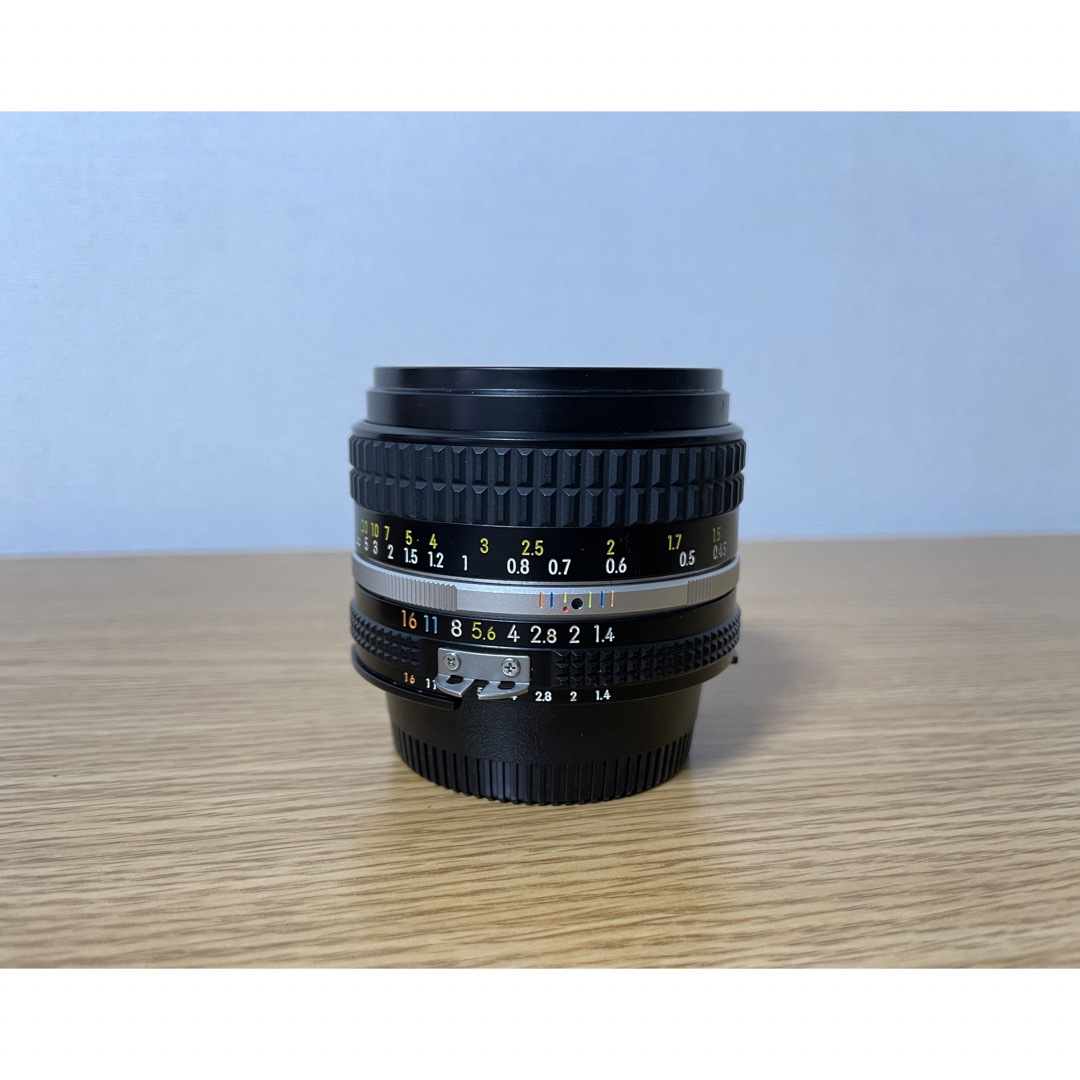 Nikon(ニコン)のNikon Ai-S NIKKOR 50mm F1.4と説明書 スマホ/家電/カメラのカメラ(レンズ(単焦点))の商品写真