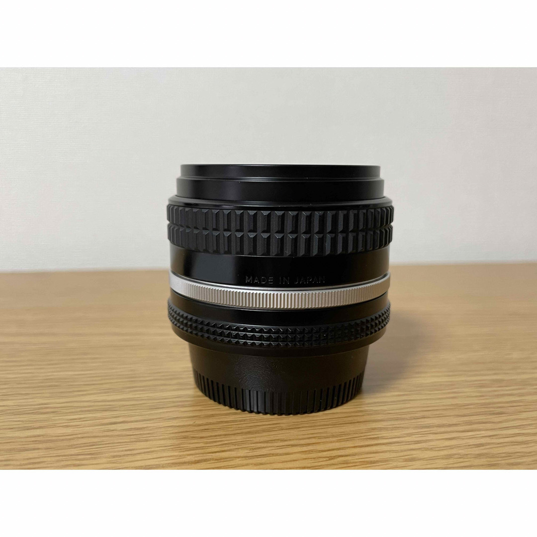 Nikon(ニコン)のNikon Ai-S NIKKOR 50mm F1.4と説明書 スマホ/家電/カメラのカメラ(レンズ(単焦点))の商品写真