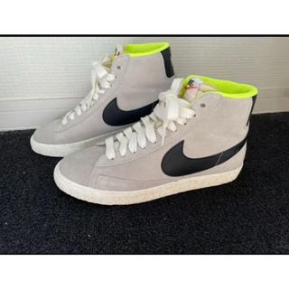 ナイキ(NIKE)のNIKE WMNS BLAZER MID VNTG SUEDE(スニーカー)