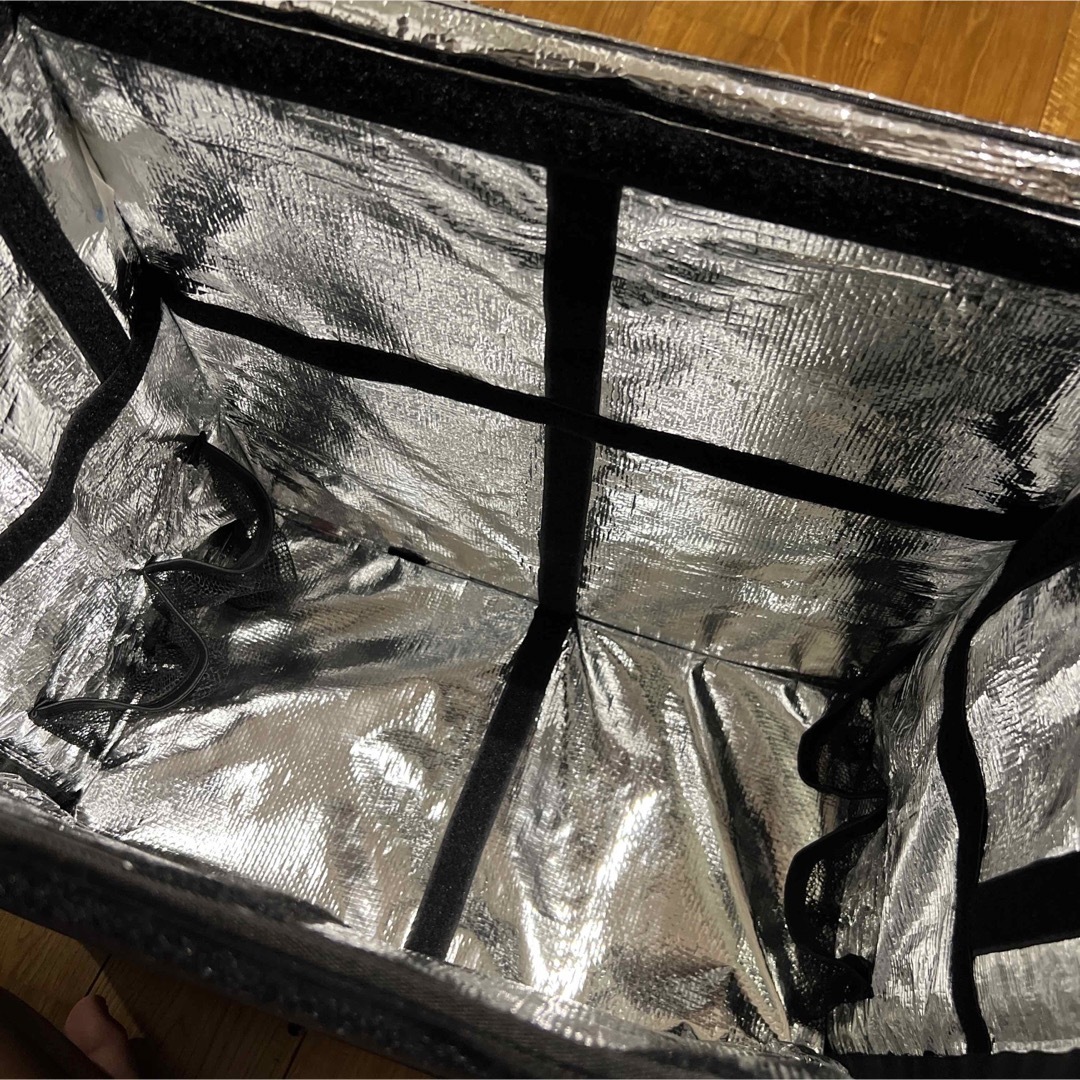 ウーバーイーツ 公式バッグ メンズのバッグ(メッセンジャーバッグ)の商品写真