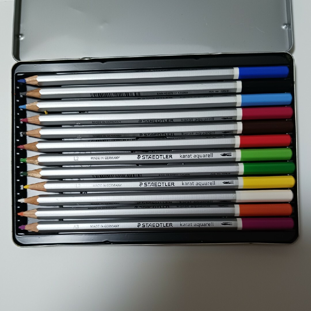 STAEDTLER(ステッドラー)のカラトアクェレル水彩色鉛筆 12色セット エンタメ/ホビーのアート用品(色鉛筆)の商品写真