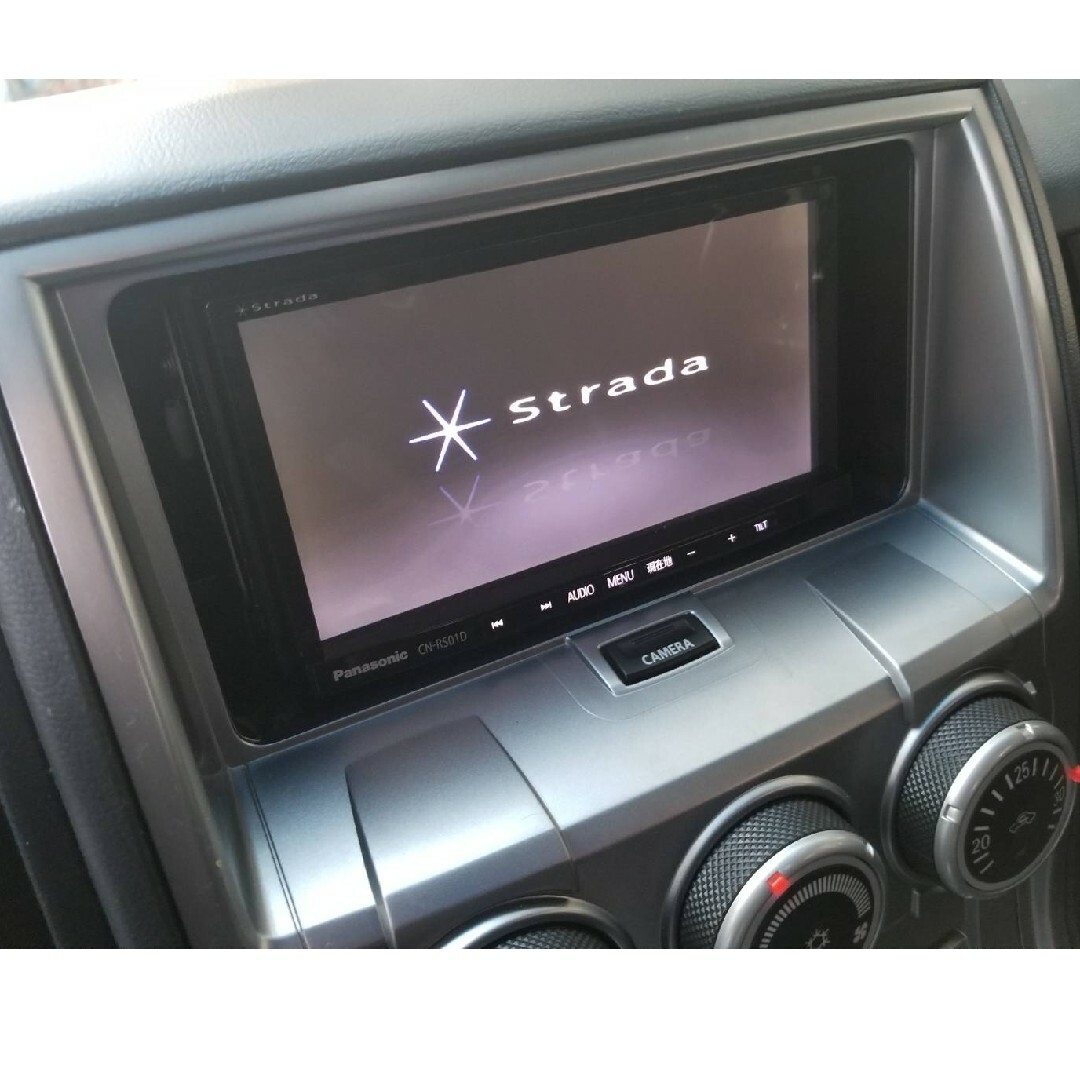 Strada　CN-RS01D　ナビ　美品