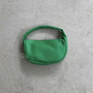 ワンハンドル ムーンバッグ ハンドバッグ ショルダーバッグ 緑 green 韓国(ハンドバッグ)