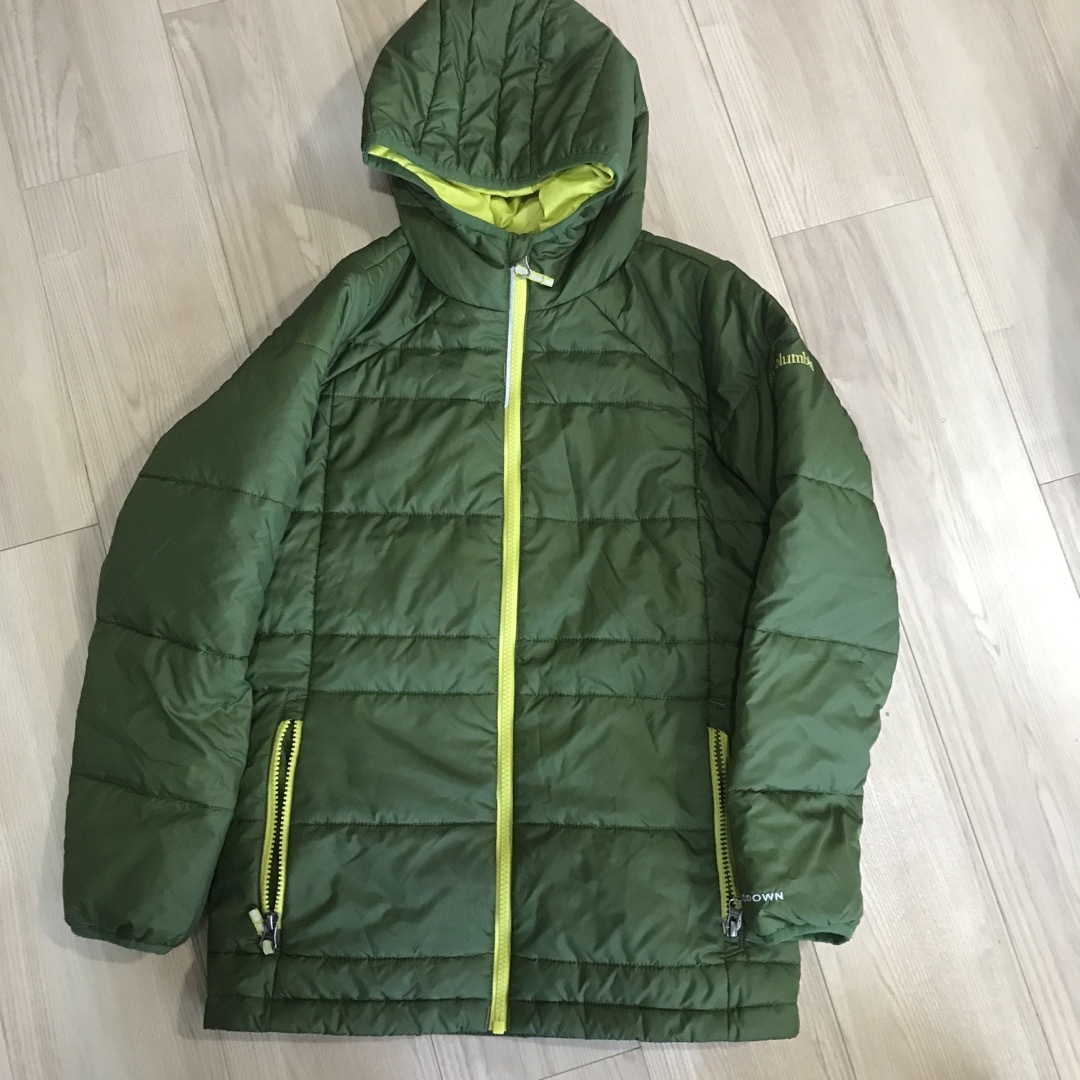 Columbia(コロンビア)のコロンビア　Columbia キッズ　M 150相当　カーキ キッズ/ベビー/マタニティのキッズ服男の子用(90cm~)(ジャケット/上着)の商品写真