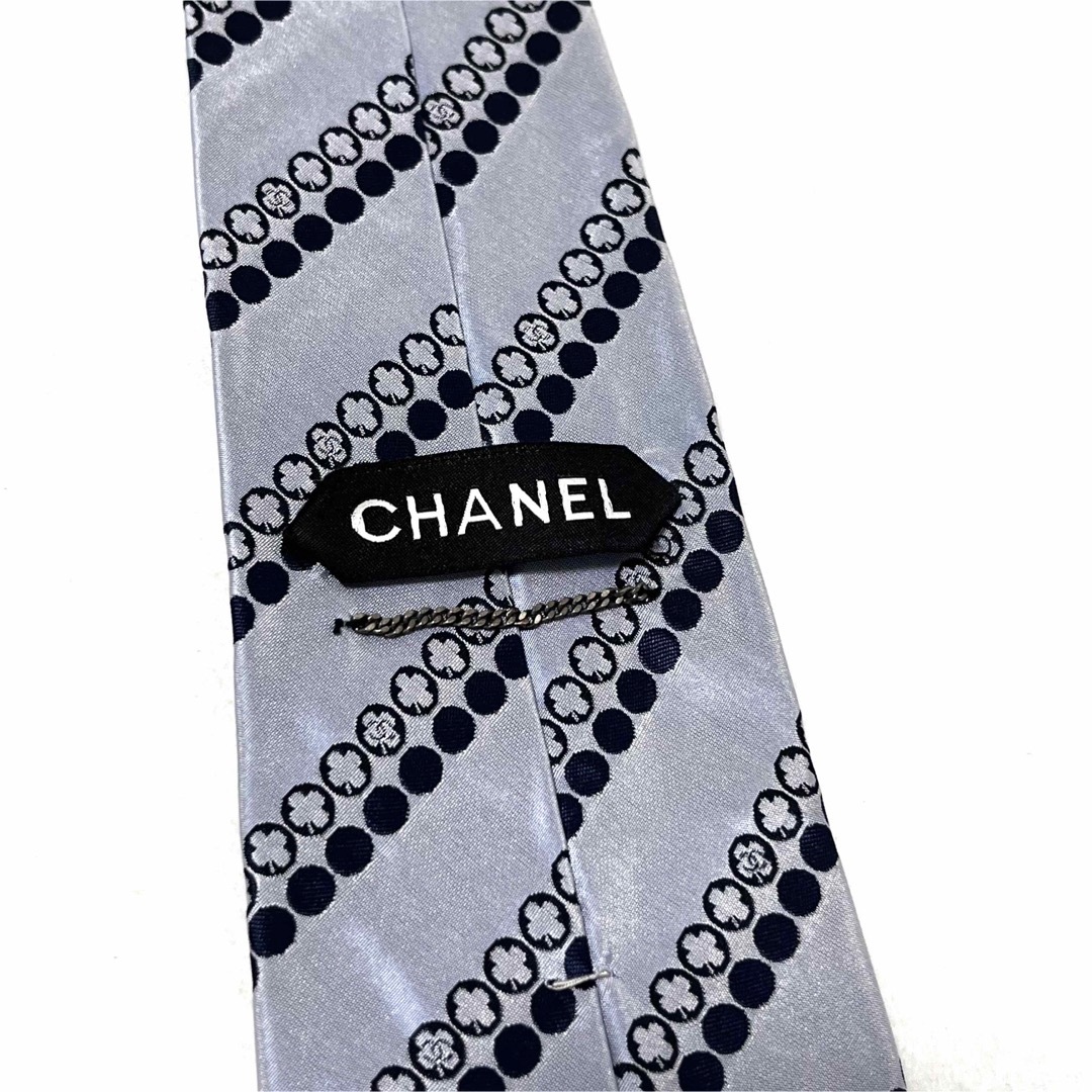 CHANEL(シャネル)のシャネル  ネクタイ  光沢  チェーン  スカイブルー  お洒落✨ メンズのファッション小物(ネクタイ)の商品写真
