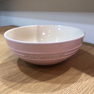 ルクルーゼ(LE CREUSET)のル・クルーゼ　マルチボウル　ラージ　ピンク　カリビアンブルー２点(食器)