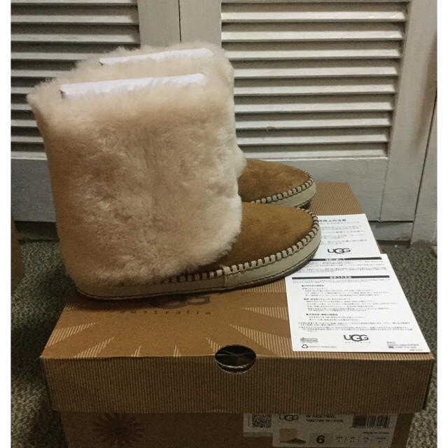 UGG(アグ)の★ゆばばぁ様専用★      【新品・未使用・レア商品】UGG  KESTREL レディースの靴/シューズ(ブーツ)の商品写真