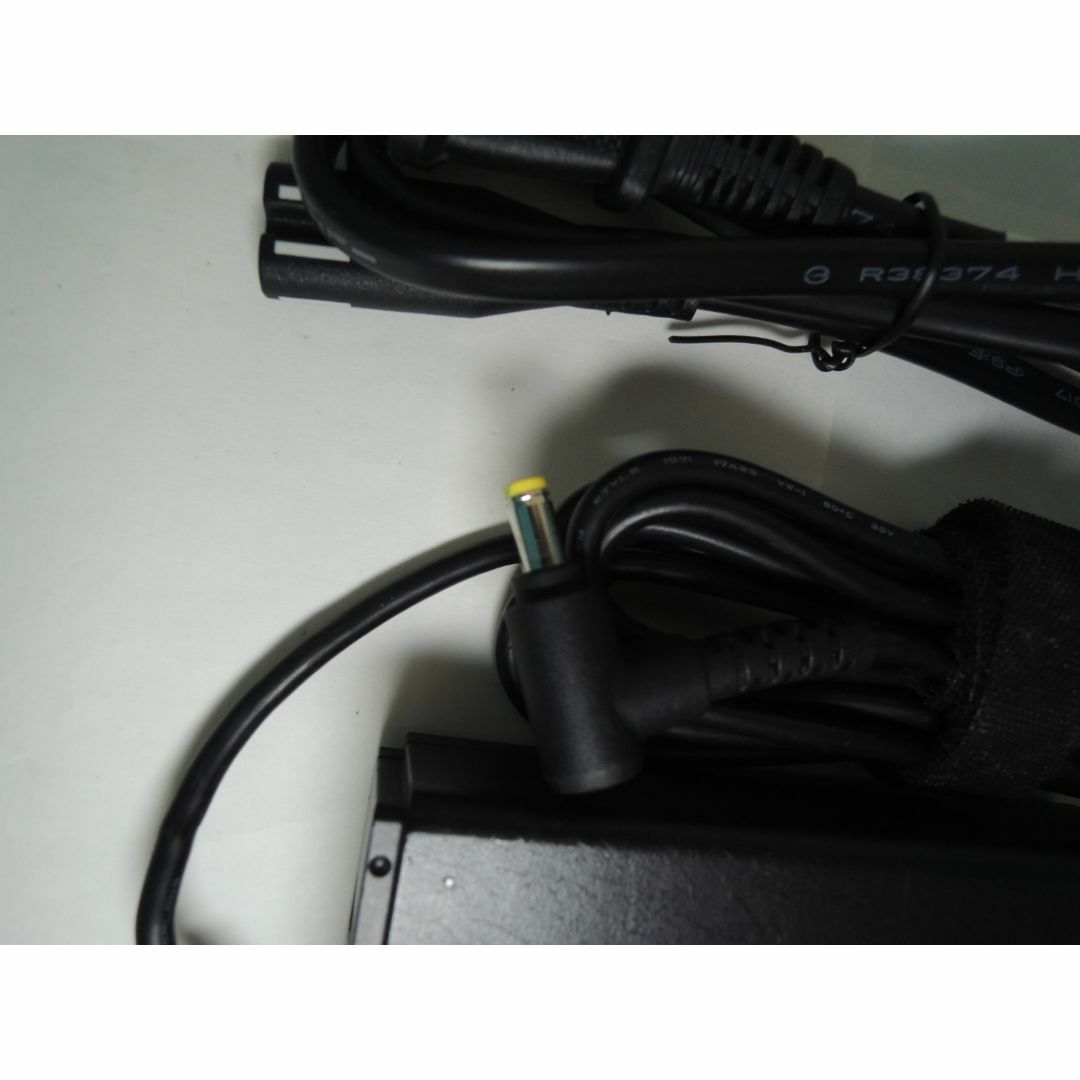 SONY(ソニー)のSONY VAIO AC ADAPTER VJ8AC10V9 スマホ/家電/カメラのPC/タブレット(PC周辺機器)の商品写真