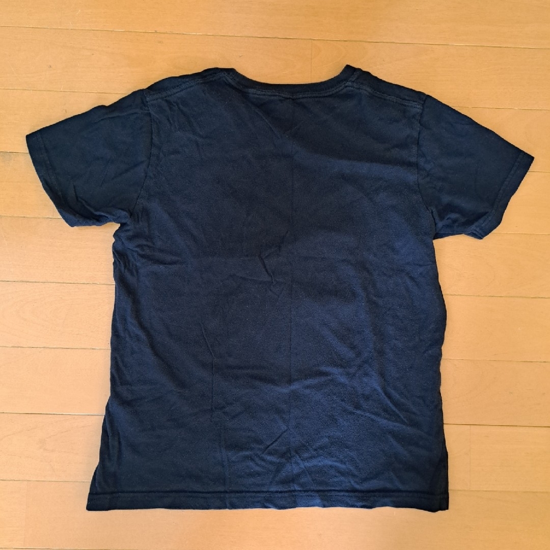 UNIQLO(ユニクロ)のユニクロ　鬼滅の刃Tシャツ　140 キッズ/ベビー/マタニティのキッズ服男の子用(90cm~)(Tシャツ/カットソー)の商品写真