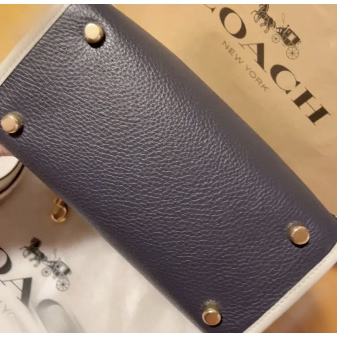 COACH(コーチ)の【美品】コーチ　トート　デンプシー22 レディースのバッグ(トートバッグ)の商品写真