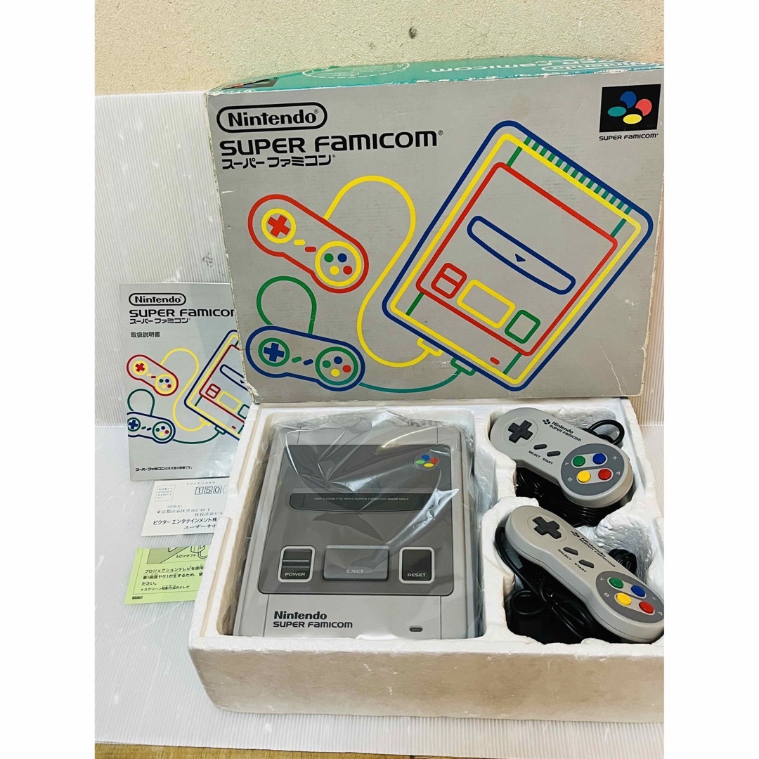 ほぼ新品　極上美品　任天堂 スーパーファミコン　SHVC-001  完品