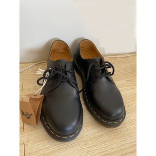 ドクターマーチン(Dr.Martens)のドクターマーチン 3 ホールシューズ　新品未使用(ローファー/革靴)