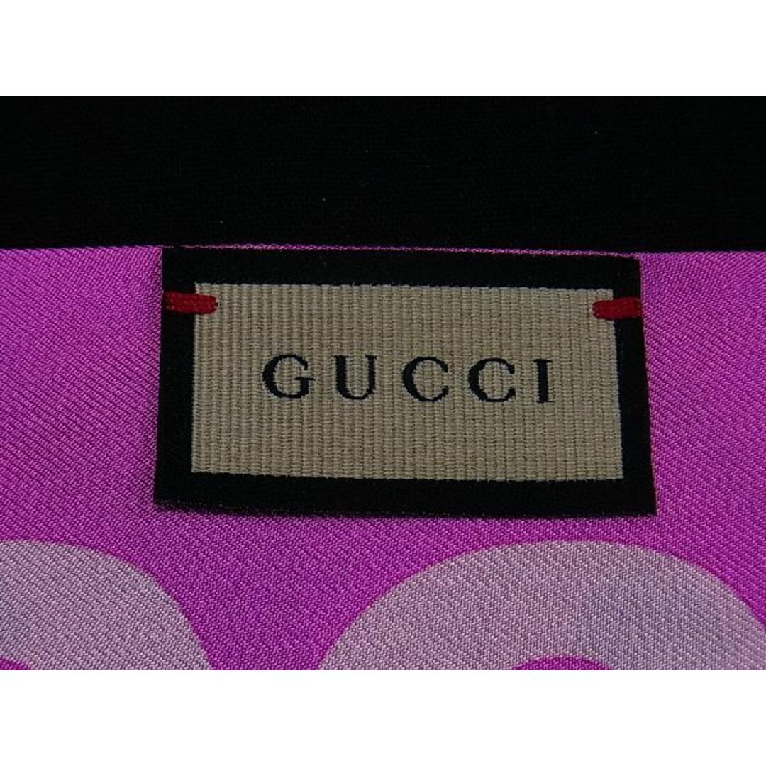 Gucci(グッチ)の■新品■未使用■ GUCCI グッチ 756912 フローラ プリント ネックボウ シルク100% パンジー リボンスカーフ ピンク系 AL7446 メンズのファッション小物(その他)の商品写真