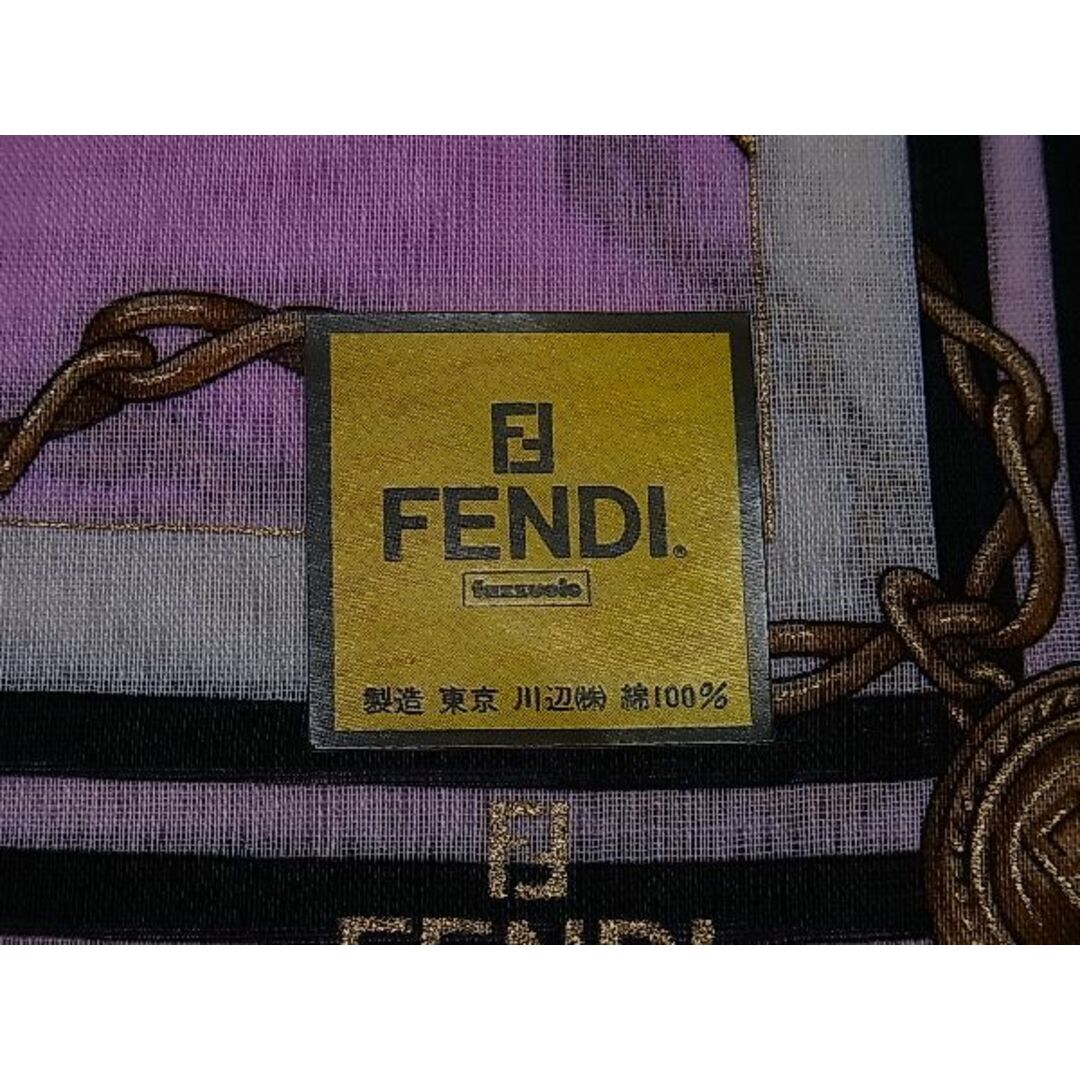 FENDI(フェンディ)の■新品■未使用■ FENDI フェンディ コットン100％ ハンカチ ハンカチーフ 3枚セット ピンク系 イエロー系 ブルー系 AQ1317  メンズのメンズ その他(その他)の商品写真