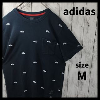 アディダス(adidas)の【adidas】スニーカー総柄Tシャツ　半袖　ポケット　黒タグ　シューズ　夏　海(Tシャツ/カットソー(半袖/袖なし))