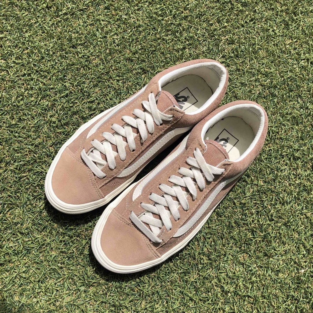 VANS(ヴァンズ)の美品25 US企画！VANS STYLE 36ヴァンズ スタイル36 HW234 レディースの靴/シューズ(スニーカー)の商品写真