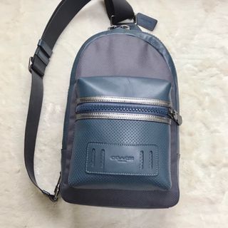 美品 COACH バイカラー ボディバッグ スリリングバッグ 切り替え ブルー