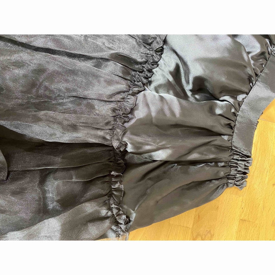 ブラックオーガンジーとサテンのフリフリスカート キッズ/ベビー/マタニティのキッズ服女の子用(90cm~)(スカート)の商品写真