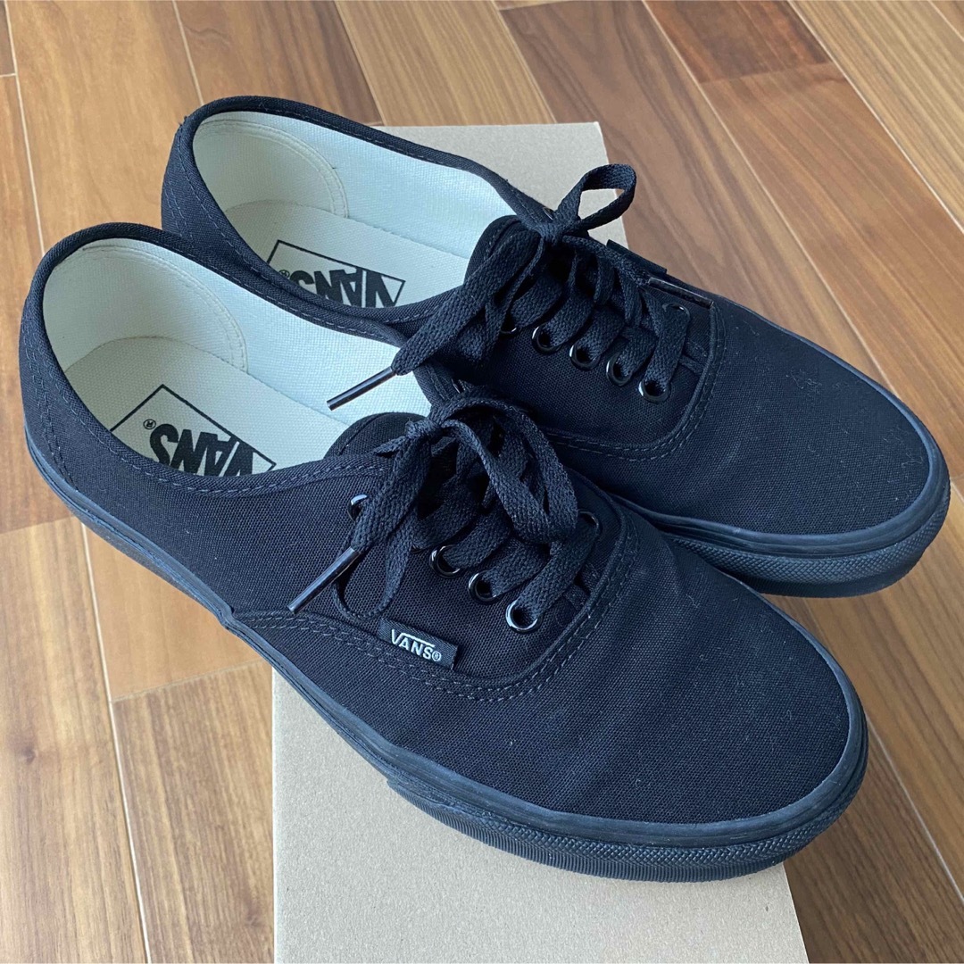 VANS(ヴァンズ)の⚫︎専用⚫︎vans⭐︎オールブラック25.5 メンズの靴/シューズ(スニーカー)の商品写真