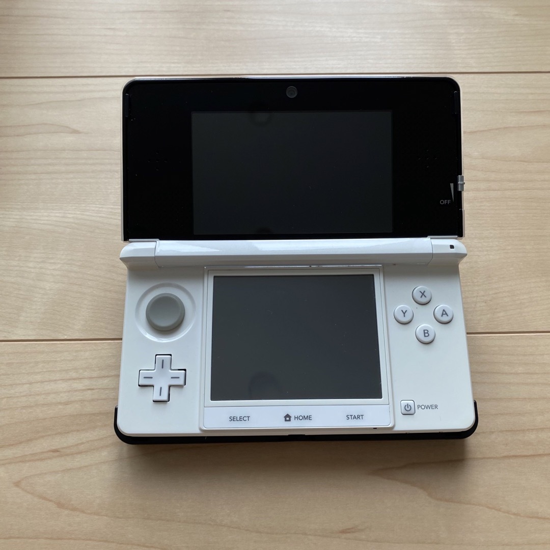 ニンテンドー3DS(ニンテンドー3DS)の任天堂3DS 箱付き本体　ポケットモンスターYソフト　セット エンタメ/ホビーのゲームソフト/ゲーム機本体(携帯用ゲーム機本体)の商品写真