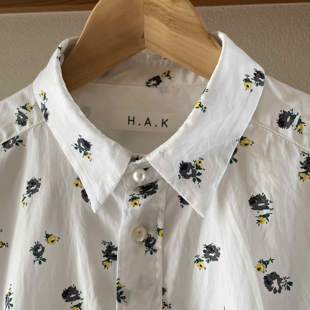 H.A.K(ハク)のH.A.K     花柄シャツ レディースのトップス(シャツ/ブラウス(長袖/七分))の商品写真