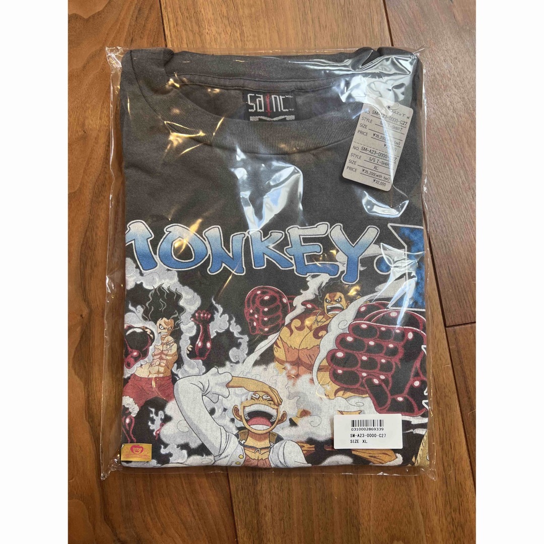 【送料無料】SAINT Mxxxxxx × ONE PIECE Tシャツ