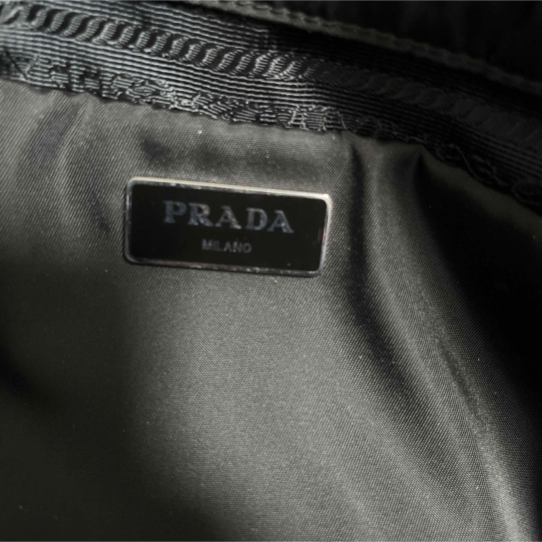 PRADA　プラダテスートナイロンボンバーハンドバッグトライアングル　ロゴ金具 8