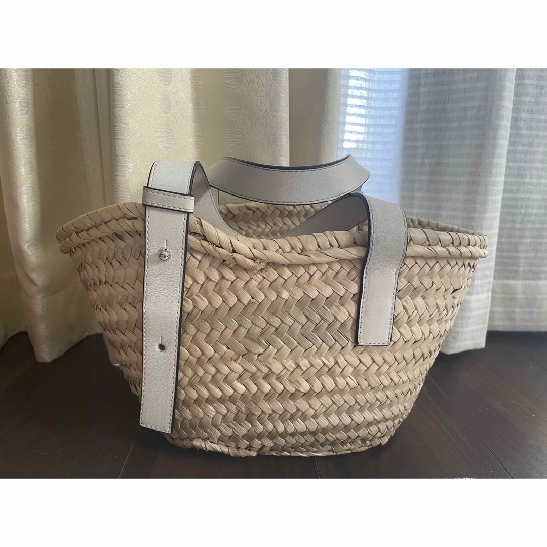 ロエベ】カゴバック 正規品 カゴバッグ ホワイト スモール バケット ロエベ】カゴバック 正規品 カゴバッグ ホワイト スモール バケット