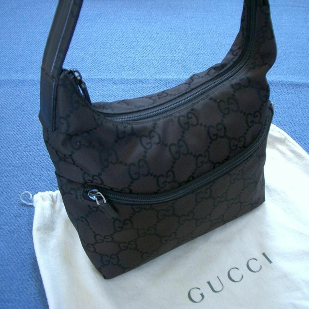 GUCCI ワンショルダーバッグ GG柄 ナイロン