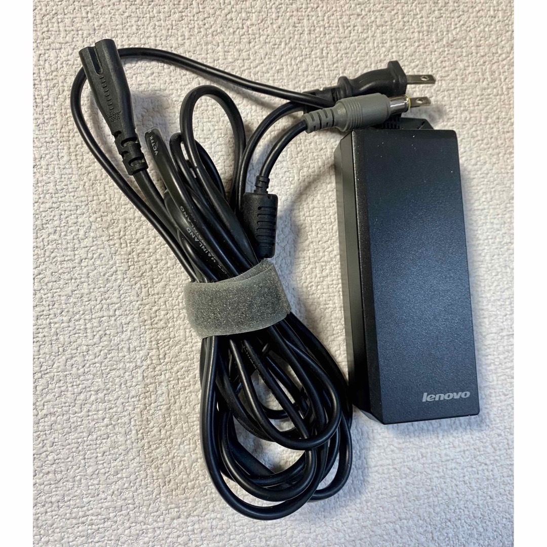 Lenovo(レノボ)の☆送料込☆中古純正LenovoレノボACアダプター20V 4.5A スマホ/家電/カメラのPC/タブレット(PC周辺機器)の商品写真