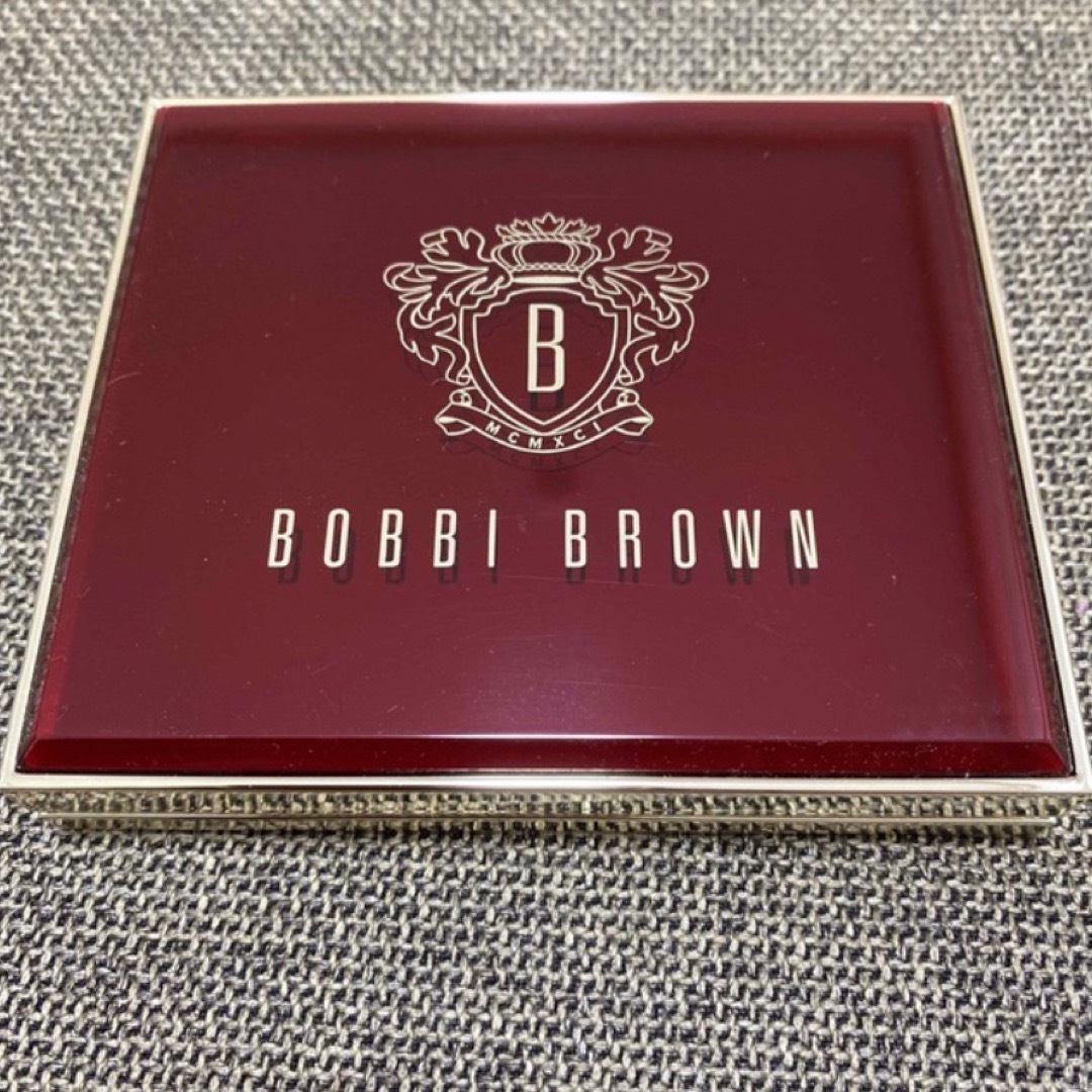 Bobbi Brown ボビイ ブラウン キャビア