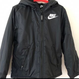 ナイキ(NIKE)のナイキ　ウィンドブレーカー　ブラック　120〜130(ジャケット/上着)