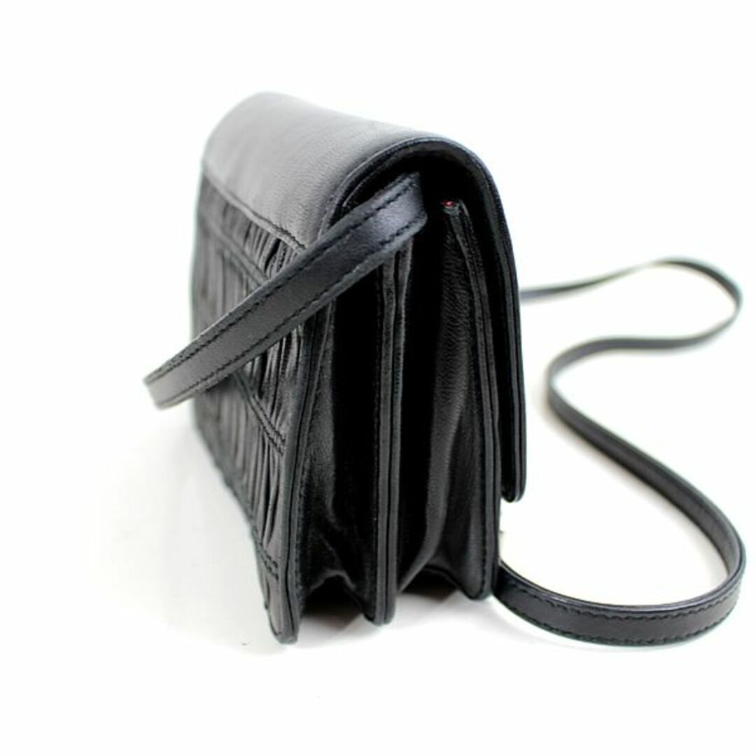 プラダ ショルダーバッグ PRADA ポシェット 斜め掛け ブラック 黒 ミニバッグ 斜め掛けかばん r174 【中古】