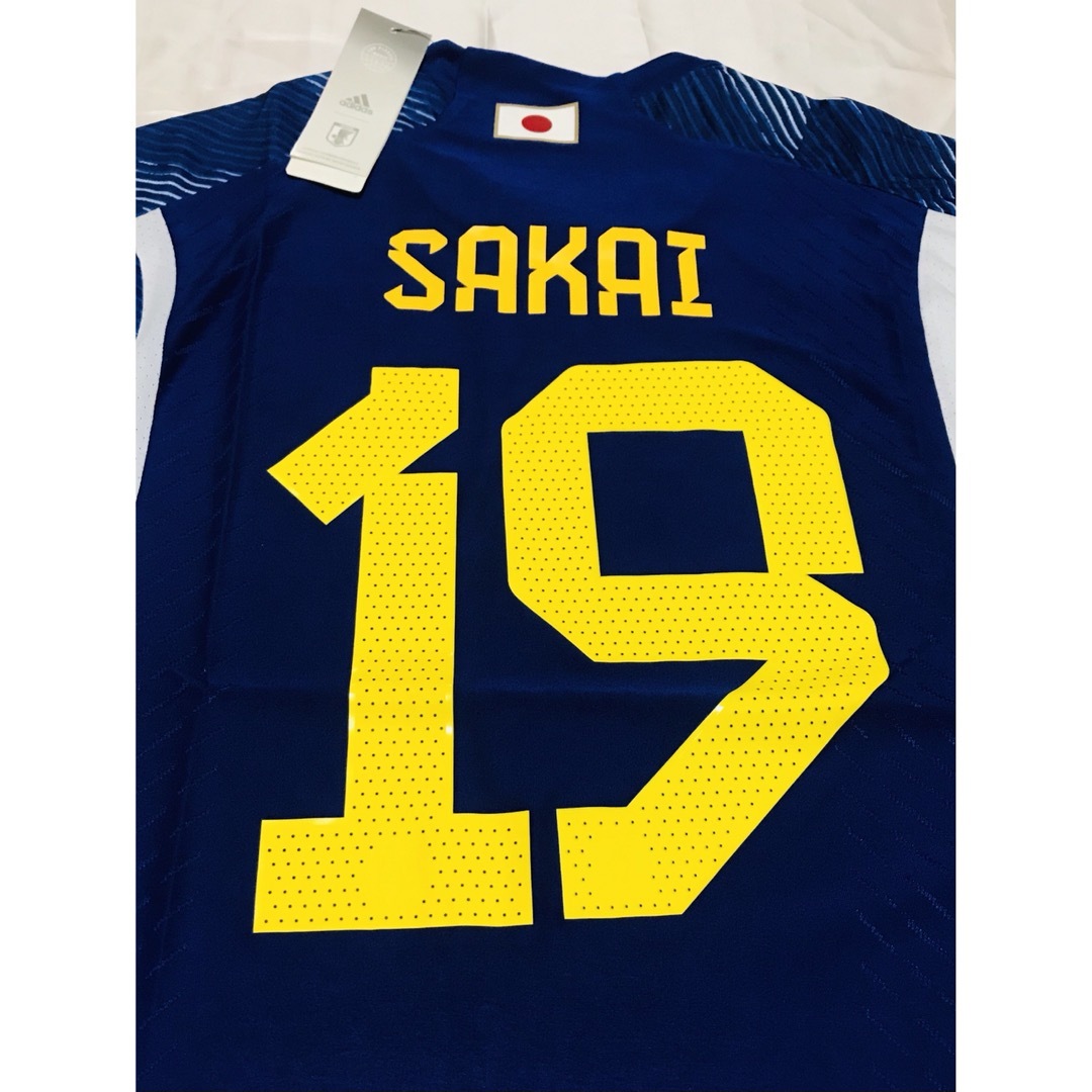 adidas(アディダス)のサッカー日本代表ユニフォーム # 19 SAKAI (酒井 宏樹) L サイズ スポーツ/アウトドアのサッカー/フットサル(ウェア)の商品写真