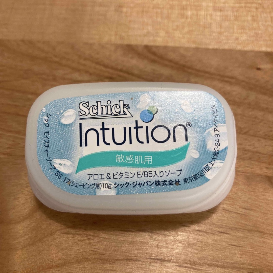 Schick(シック)のシック　Intuition モイスチャーソープ　　敏感肌用　新品・未開封　送料込 コスメ/美容のボディケア(ボディソープ/石鹸)の商品写真