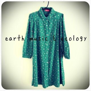 アースミュージックアンドエコロジー(earth music & ecology)の【再出品＊値下可＊店内セール中！】(ひざ丈ワンピース)