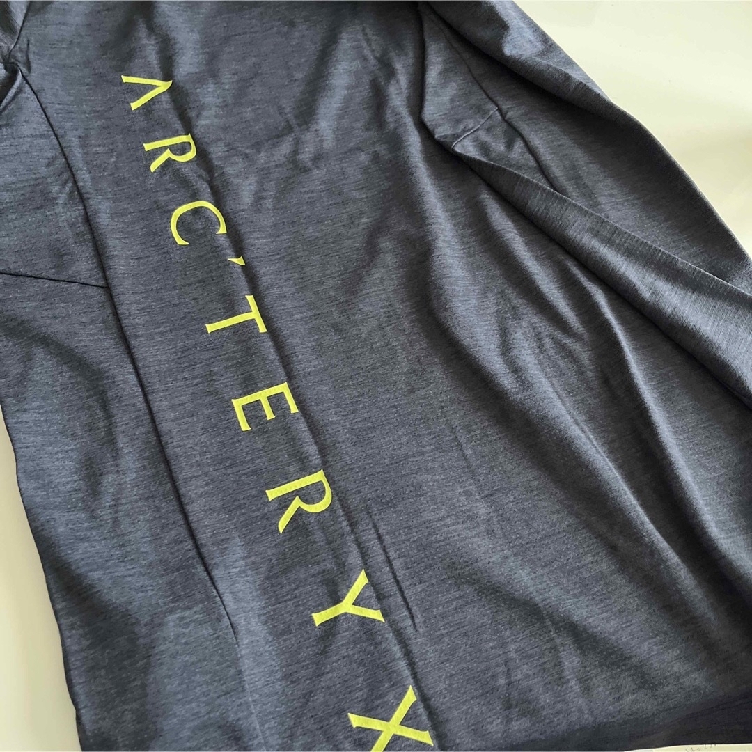 ARC'TERYX(アークテリクス)のARC'TERYX アークテリクス　Cormac Arc'Word SS 藍S メンズのトップス(Tシャツ/カットソー(半袖/袖なし))の商品写真