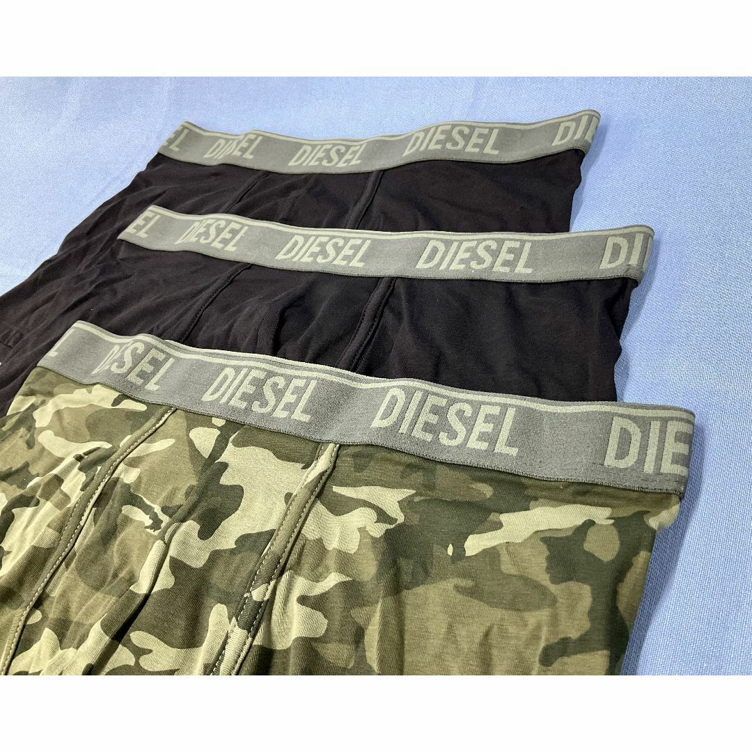 DIESEL(ディーゼル)のディーゼル　3パック ボクサーパンツ 15A23　Lサイズ　新品　00ST3V メンズのアンダーウェア(ボクサーパンツ)の商品写真