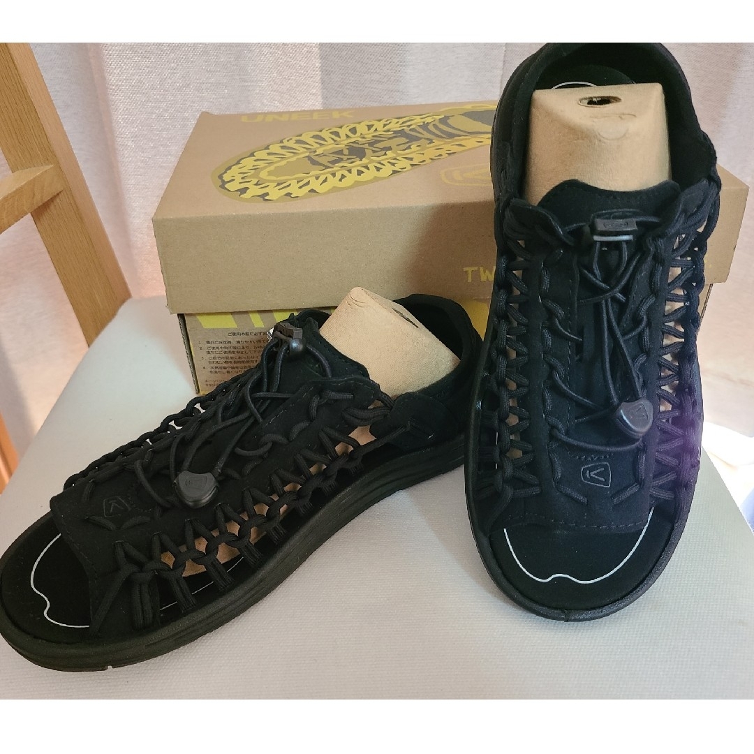 ぽん太郎様 KEEN キーン UNEEK ユニーク オールブラック-