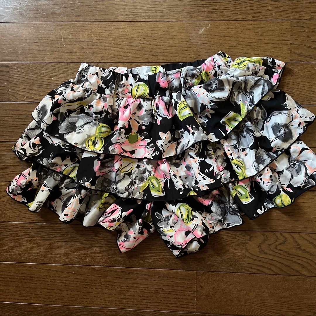 LIZ LISA doll(リズリサドール)の【美品】リズリサドールLIZ LISA dollフリルたっぷりキュロットスカート レディースのスカート(ミニスカート)の商品写真