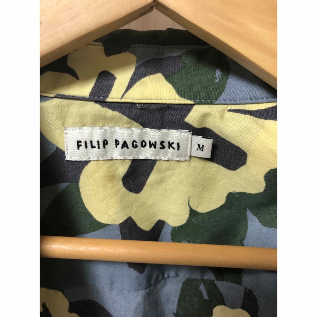 GU(ジーユー)のフィリップパゴウスキー　シャツ　メンズM FILIP PAGOWSKI メンズのトップス(シャツ)の商品写真