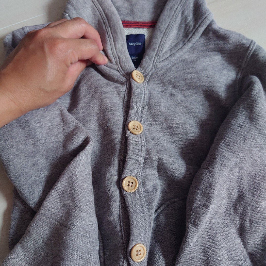 babyGAP(ベビーギャップ)のベビーギャップ　90cm キッズ/ベビー/マタニティのキッズ服男の子用(90cm~)(ジャケット/上着)の商品写真