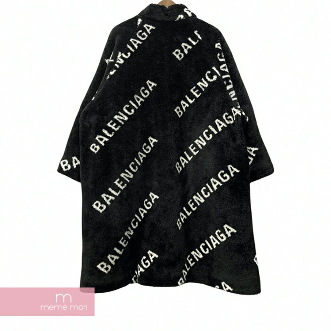 Balenciaga(バレンシアガ)のBALENCIAGA 2019AW Oversized Logo Faux Fur Coat 583846 TGQ02 バレンシアガ オーバーサイズロゴフェイクファーコート 中綿ロングコート 総柄ロゴ 裏地キルティング ブラック サイズ40【230831】【新古品】【me04】 メンズのジャケット/アウター(その他)の商品写真