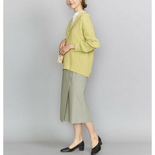 ビューティアンドユースユナイテッドアローズ(BEAUTY&YOUTH UNITED ARROWS)の新品　1.4万 秋 BY　ストレートスカート　膝下丈　カーキ　緑 裏地あり(ロングスカート)