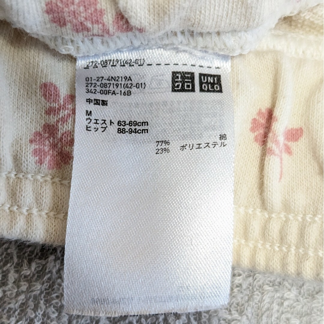 UNIQLO(ユニクロ)のユニクロ レディース ショートパンツ Mサイズ 白 花柄 レディースのパンツ(ショートパンツ)の商品写真