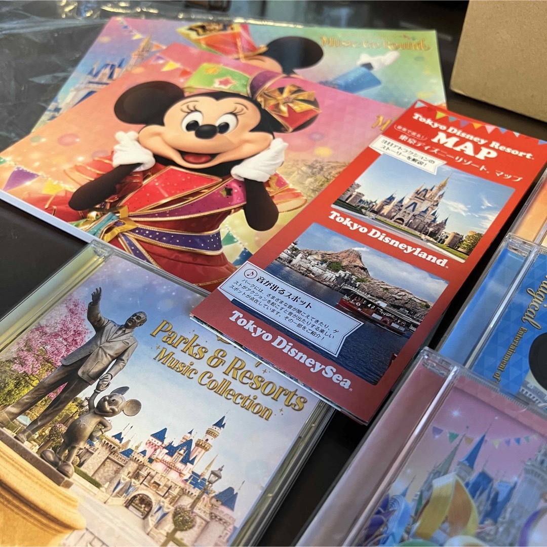 Disney(ディズニー)の東京ディズニーリゾート 40周年記念BOX Music Go Round CD エンタメ/ホビーのCD(キッズ/ファミリー)の商品写真