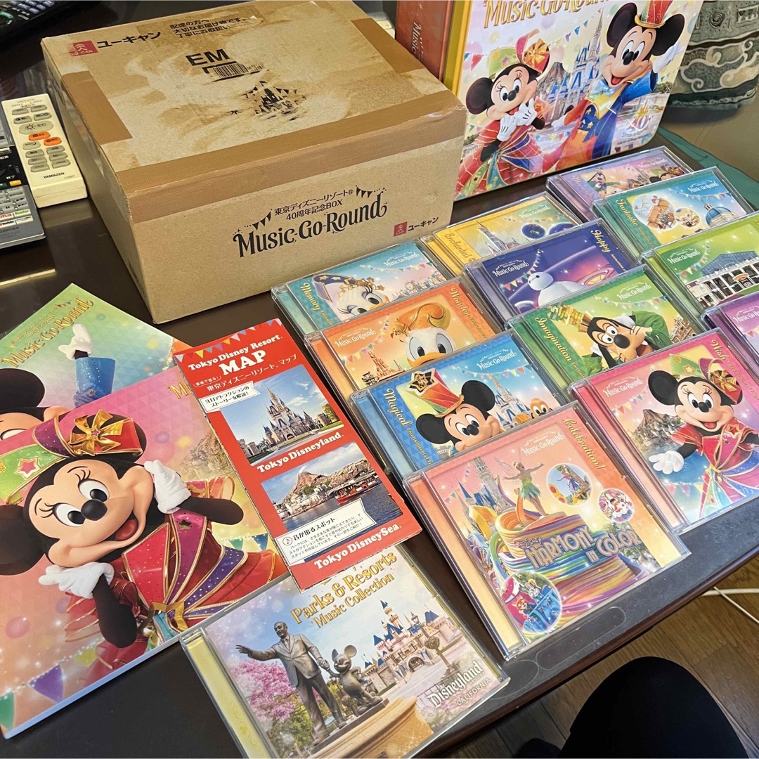 Disney(ディズニー)の東京ディズニーリゾート 40周年記念BOX Music Go Round CD エンタメ/ホビーのCD(キッズ/ファミリー)の商品写真