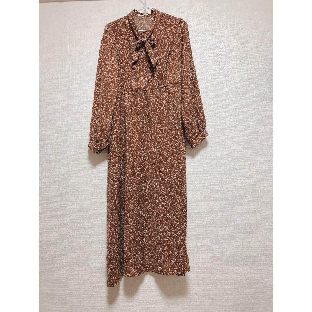 Grimoire(グリモワール)の美品　古着　vintage　ヴィンテージ　used 花柄　長袖　ロングワンピース レディースのワンピース(ロングワンピース/マキシワンピース)の商品写真