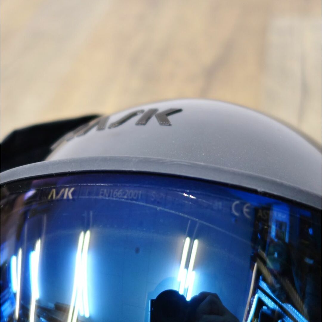 未使用 カスク KASK Chrome Visor クロームバイザー 収納袋 62 2021年 メンズ バイザー スノーヘルメット スキー スノーボードアウトドア 62 スポーツ/アウトドアのスキー(その他)の商品写真